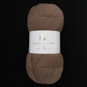 2509_Fine Pure Wool_Bronze – Økologisk uldgarn fra Karen Klarbæk